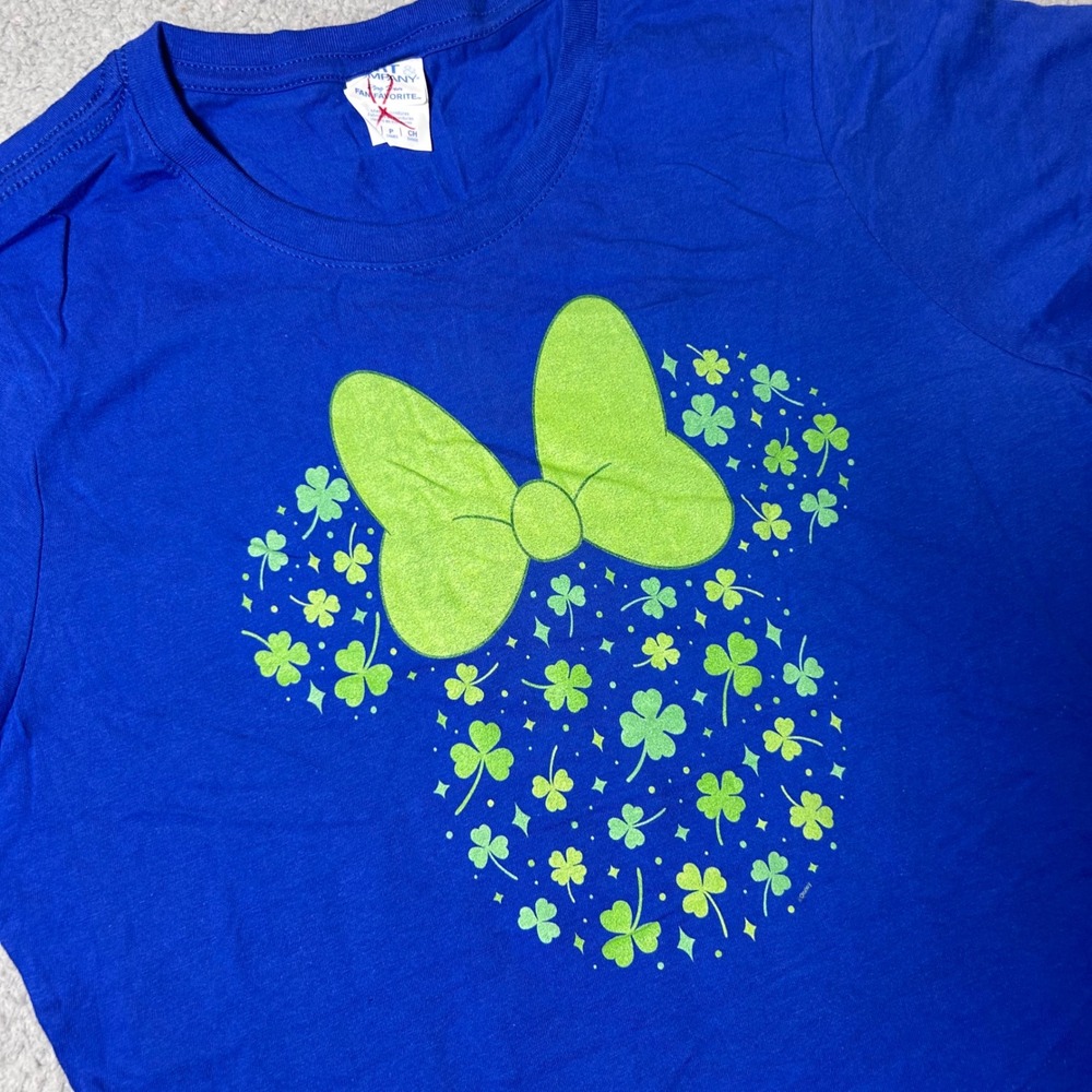 NEW Disney Minnie Mouse Shamrock T-Shirt Womens S St‎ Patricks Day Graphic Tee